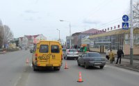 В Мичуринске водитель маршрутки сбил женщину с ребенком на пешеходном переходе В Мичуринске водитель маршрутки сбил женщину с ребенком на пешеходном переходе
