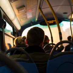Мужчина в общественном транспорте совершил развратные действия в отношении школьницы Мужчина в общественном транспорте совершил развратные действия в отношении школьницы