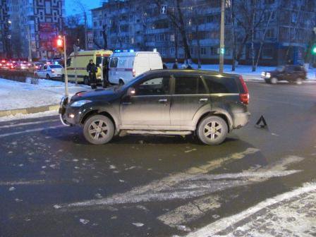 Китайский внедорожник сбил пешехода в Белгороде