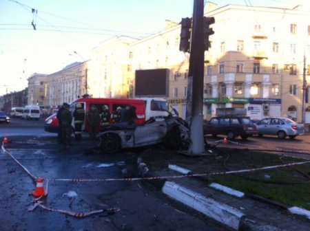 Фото столкновения «БМВ» и «Лексуса» в Воронеже