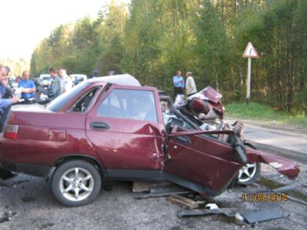 В Рязанской области в лобовом столкновении погибли два парня