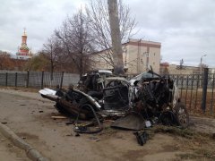В Тамбове после удара о столб иномарка превратилась в груду искореженного металла