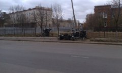 В Тамбове после удара о столб иномарка превратилась в груду искореженного металла