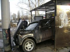 В Тамбове бесправный водитель «Нивы» на остановке сбил пешехода