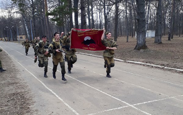 Марш-бросок в память о героях десантниках Марш-бросок в память о героях десантниках
