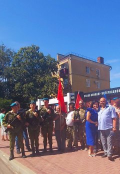 Юные десантники приняли участие в проведении мероприятия, посвящённого Дню ВДВ