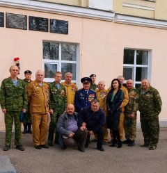 В Мичуринске состоялось открытие мемориальной доски солдату, погибшему во время проведения СВО В Мичуринске состоялось открытие мемориальной доски солдату, погибшему во время проведения СВО